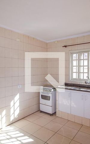 Casa para alugar com 100m², 2 quartos e 1 vagaCozinha