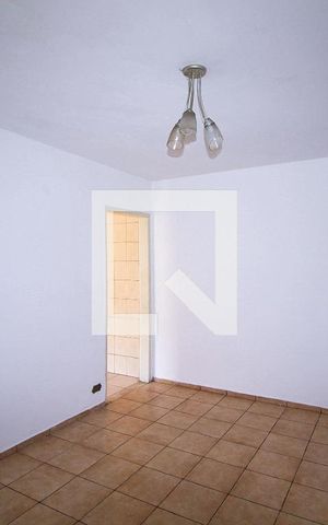 Casa para alugar com 100m², 2 quartos e 1 vagaSala