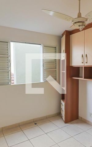 Casa à venda com 140m², 3 quartos e 3 vagas Casa à venda com 140m², 3 quartos e 3 vagasQuarto 2