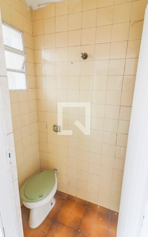 Casa à venda com 140m², 3 quartos e 3 vagas Casa à venda com 140m², 3 quartos e 3 vagasLavanderia