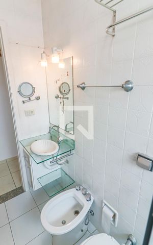 Casa à venda com 140m², 3 quartos e 3 vagas Casa à venda com 140m², 3 quartos e 3 vagasBanheiro