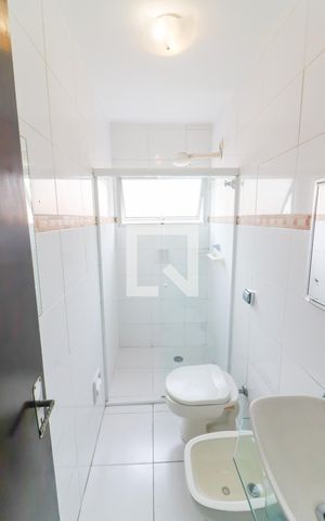 Casa à venda com 140m², 3 quartos e 3 vagas Casa à venda com 140m², 3 quartos e 3 vagasSuite