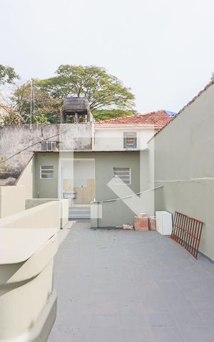 Casa à venda com 140m², 3 quartos e 3 vagas Casa à venda com 140m², 3 quartos e 3 vagasLavanderia