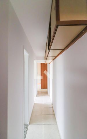 Casa à venda com 140m², 3 quartos e 3 vagas Casa à venda com 140m², 3 quartos e 3 vagasCorredor