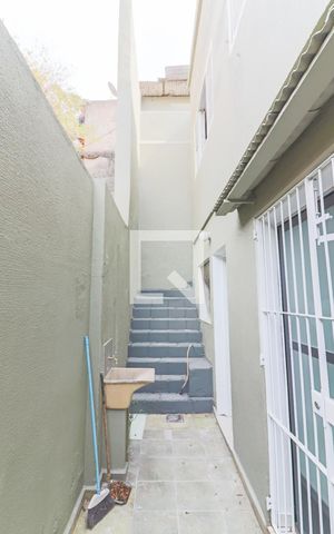 Casa à venda com 140m², 3 quartos e 3 vagas Casa à venda com 140m², 3 quartos e 3 vagasCozinha