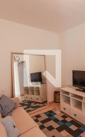 Casa para alugar com 60m², 2 quartos e sem vaga Casa para alugar com 60m², 2 quartos e sem vagaSala