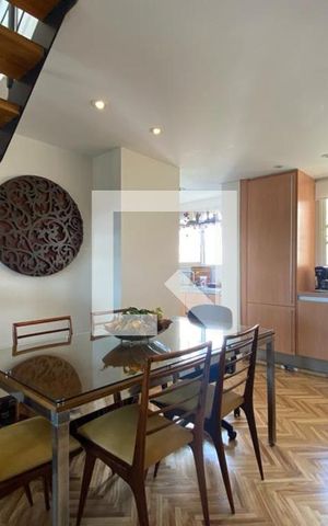 Apartamento à venda com 189m², 2 quartos e 4 vagas Apartamento à venda com 189m², 2 quartos e 4 vagasSala de Jantar
