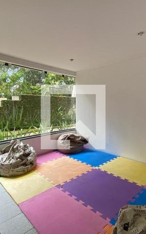Apartamento à venda com 189m², 2 quartos e 4 vagas Apartamento à venda com 189m², 2 quartos e 4 vagasBrinquedoteca