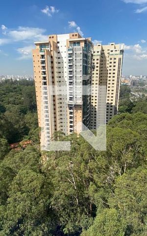 Apartamento à venda com 189m², 2 quartos e 4 vagas Apartamento à venda com 189m², 2 quartos e 4 vagasVista da Suíte 1