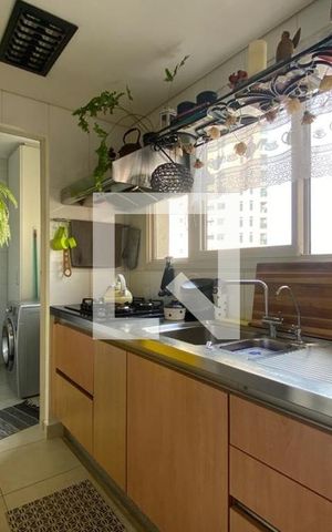 Apartamento à venda com 189m², 2 quartos e 4 vagas Apartamento à venda com 189m², 2 quartos e 4 vagasCozinha