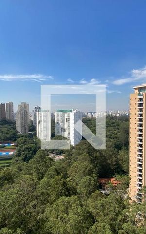 Apartamento à venda com 189m², 2 quartos e 4 vagas Apartamento à venda com 189m², 2 quartos e 4 vagasVista da Varanda