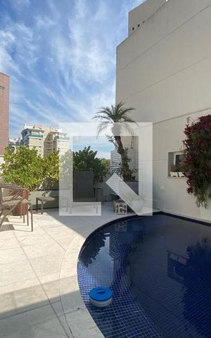 Apartamento à venda com 189m², 2 quartos e 4 vagas Apartamento à venda com 189m², 2 quartos e 4 vagasVaranda