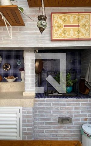Apartamento à venda com 189m², 2 quartos e 4 vagas Apartamento à venda com 189m², 2 quartos e 4 vagasÁrea comum - Churrasqueira