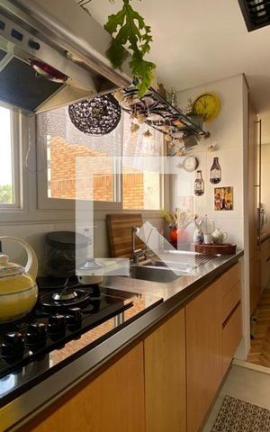 Apartamento à venda com 189m², 2 quartos e 4 vagas Apartamento à venda com 189m², 2 quartos e 4 vagasCozinha