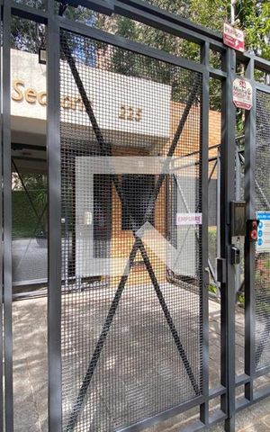 Apartamento à venda com 189m², 2 quartos e 4 vagas Apartamento à venda com 189m², 2 quartos e 4 vagasEntrada