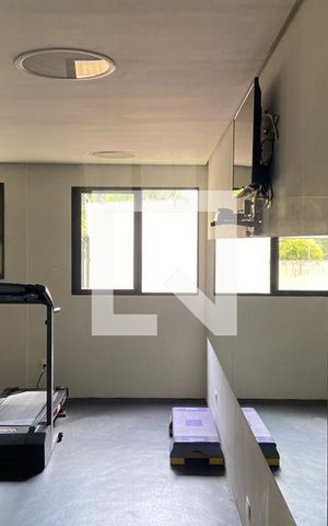 Apartamento à venda com 189m², 2 quartos e 4 vagas Apartamento à venda com 189m², 2 quartos e 4 vagasÁrea comum - Academia