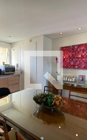 Apartamento à venda com 189m², 2 quartos e 4 vagas Apartamento à venda com 189m², 2 quartos e 4 vagasSala de Jantar