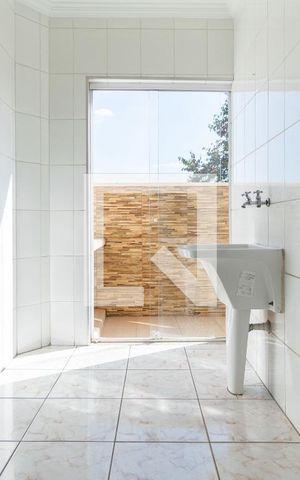 Casa à venda com 165m², 3 quartos e 7 vagas Casa à venda com 165m², 3 quartos e 7 vagasÁrea de Serviço