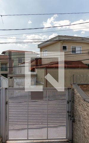 Casa à venda com 165m², 3 quartos e 7 vagas Casa à venda com 165m², 3 quartos e 7 vagasVista