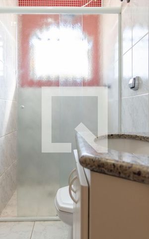 Casa à venda com 165m², 3 quartos e 7 vagas Casa à venda com 165m², 3 quartos e 7 vagasBanheiro