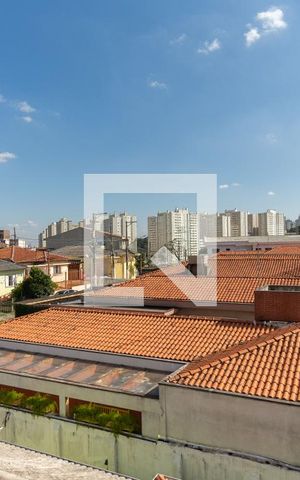 Casa à venda com 165m², 3 quartos e 7 vagas Casa à venda com 165m², 3 quartos e 7 vagasVista