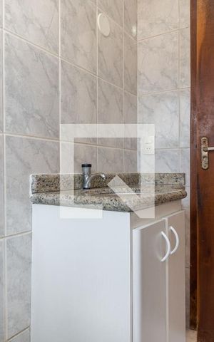 Casa à venda com 165m², 3 quartos e 7 vagas Casa à venda com 165m², 3 quartos e 7 vagasBanheiro