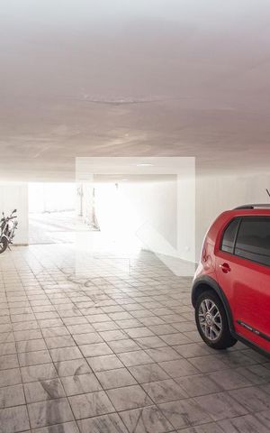 Casa à venda com 165m², 3 quartos e 7 vagas Casa à venda com 165m², 3 quartos e 7 vagasGaragem