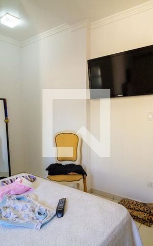 Casa à venda com 175m², 3 quartos e sem vaga Casa à venda com 175m², 3 quartos e sem vagaQuarto