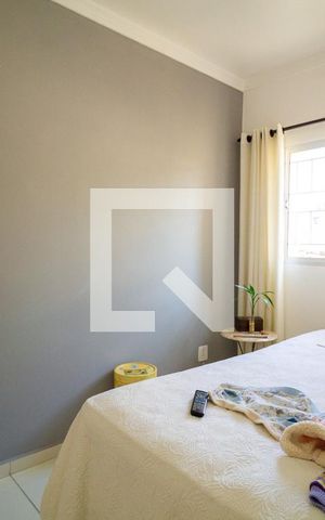 Casa à venda com 175m², 3 quartos e sem vaga Casa à venda com 175m², 3 quartos e sem vagaQuarto