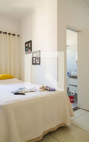 Casa à venda com 175m², 3 quartos e sem vaga Casa à venda com 175m², 3 quartos e sem vagaQuarto