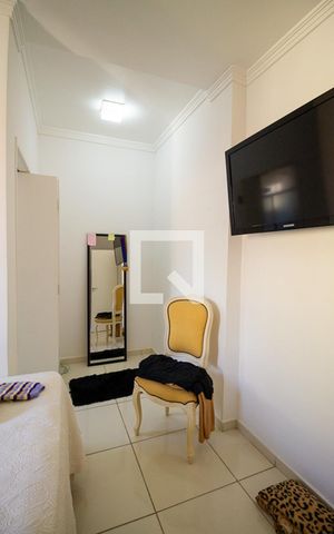 Casa à venda com 175m², 3 quartos e sem vaga Casa à venda com 175m², 3 quartos e sem vagaQuarto