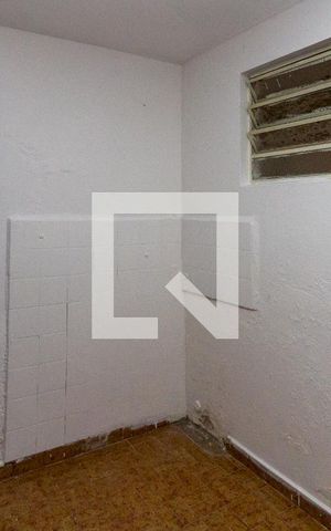 Casa à venda com 181m², 3 quartos e 3 vagas Casa à venda com 181m², 3 quartos e 3 vagasQuarto de Serviço