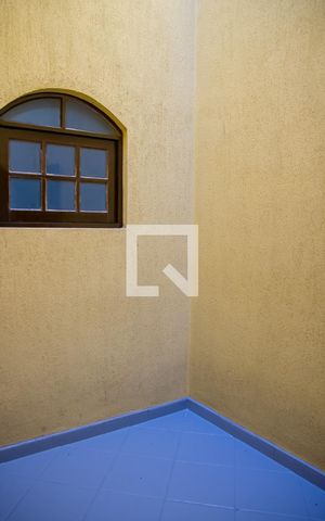 Casa à venda com 260m², 3 quartos e 6 vagas Casa à venda com 260m², 3 quartos e 6 vagasJardim de Inverno