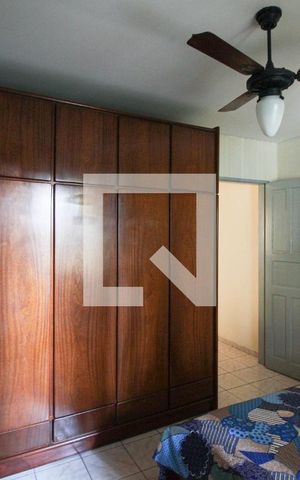 Casa à venda com 110m², 2 quartos e 2 vagas Casa à venda com 110m², 2 quartos e 2 vagasQuarto 1