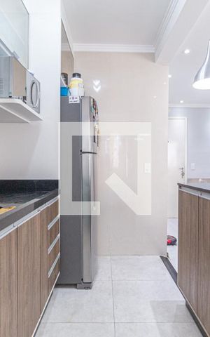 Apartamento à venda com 49m², 2 quartos e 1 vaga Apartamento à venda com 49m², 2 quartos e 1 vagaCozinha e área de serviço