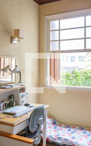 Casa à venda com 140m², 4 quartos e sem vaga Casa à venda com 140m², 4 quartos e sem vagaQuarto 3