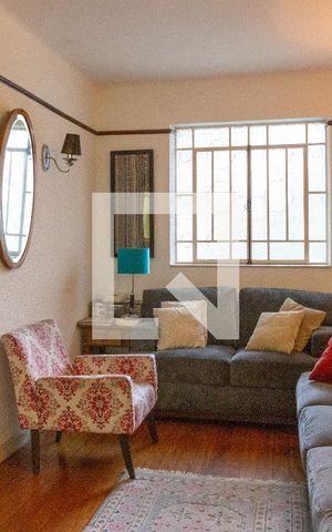 Casa à venda com 140m², 4 quartos e sem vaga Casa à venda com 140m², 4 quartos e sem vagaSala