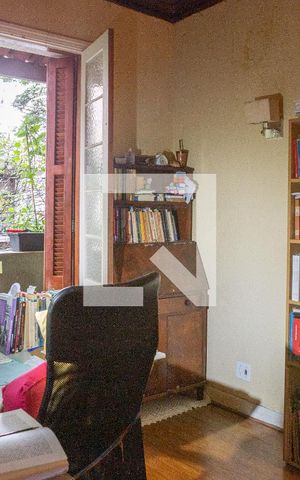 Casa à venda com 140m², 4 quartos e sem vaga Casa à venda com 140m², 4 quartos e sem vagaQuarto 4