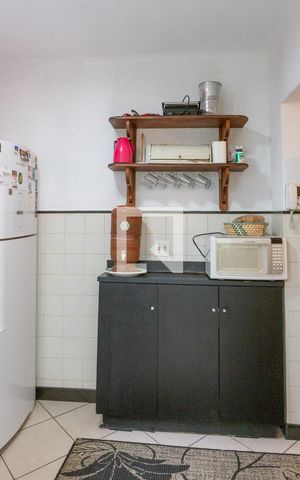 Casa à venda com 140m², 4 quartos e sem vaga Casa à venda com 140m², 4 quartos e sem vagaCozinha