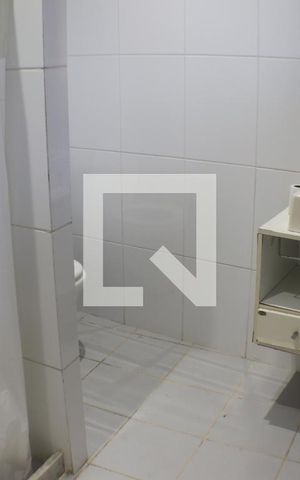Casa à venda com 650m², 3 quartos e 2 vagasBanheiro de Serviço  