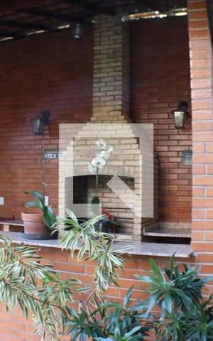Casa à venda com 650m², 3 quartos e 2 vagasÁrea comum - Churrasqueira