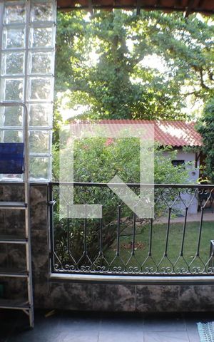 Casa à venda com 650m², 3 quartos e 2 vagasÁrea de Serviço