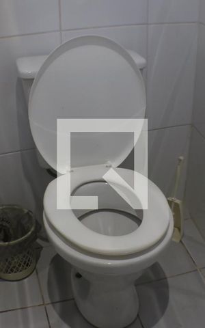 Casa à venda com 650m², 3 quartos e 2 vagasBanheiro de Serviço  