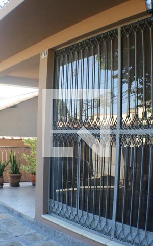 Casa à venda com 650m², 3 quartos e 2 vagasFachada