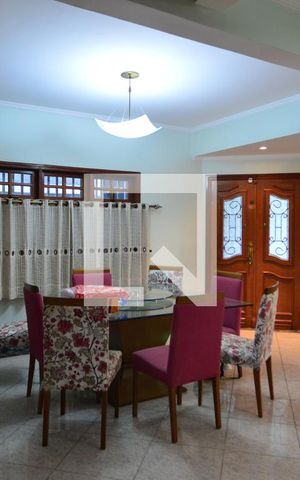 Casa para alugar com 479m², 4 quartos e 12 vagasSala 1
