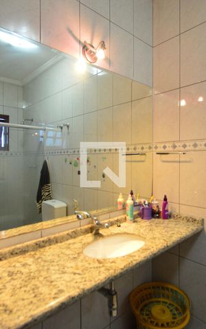 Casa para alugar com 479m², 4 quartos e 12 vagasBanheiro da Suíte 2
