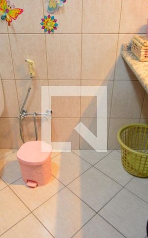 Casa para alugar com 479m², 4 quartos e 12 vagasBanheiro da Suíte 3