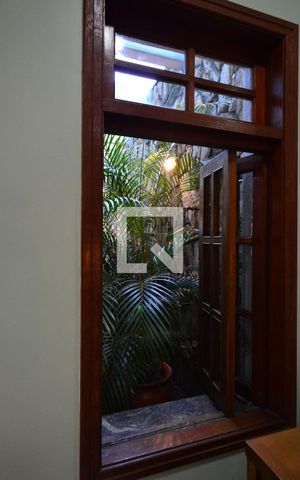 Casa para alugar com 479m², 4 quartos e 12 vagasJardim de inverno