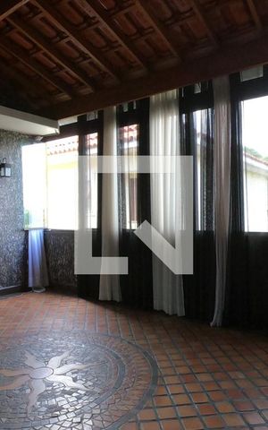 Casa à venda com 503m², 3 quartos e 3 vagas