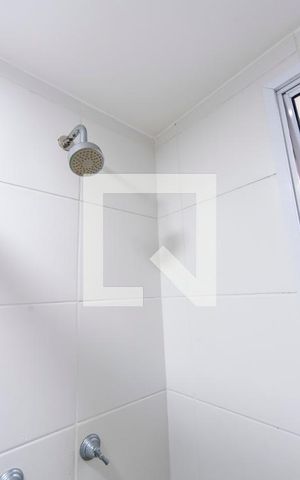 Apartamento à venda com 65m², 2 quartos e 1 vaga Apartamento à venda com 65m², 2 quartos e 1 vagaChuveiro